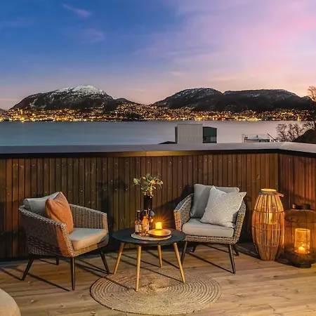 Hotel Large Seafront Penthouse Apt! Private Roof Terrace *