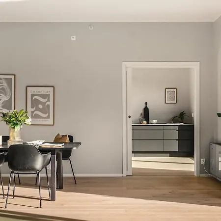 Hotel Large Seafront Penthouse Apt! Private Roof Terrace