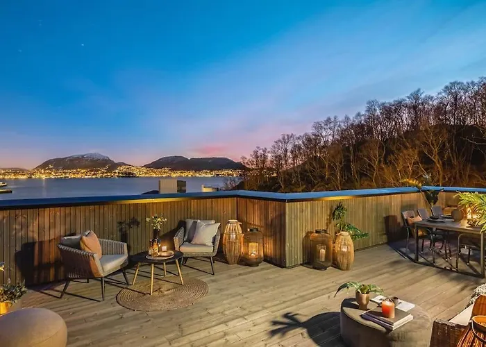 Ξενοδοχείο Large Seafront Penthouse Apt! Private Roof Terrace