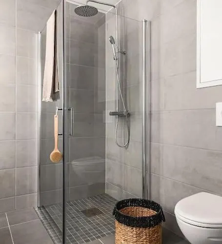 Large Seafront Penthouse Apt! Private Roof Terrace *