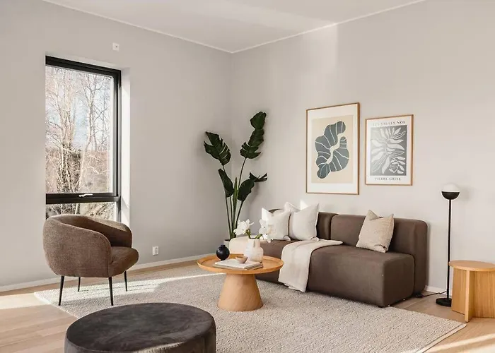 Large Seafront Penthouse Apt! Private Roof Terrace Ξενοδοχείο *