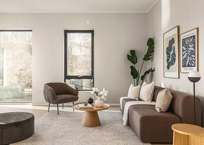 Large Seafront Penthouse Apt! Private Roof Terrace Ξενοδοχείο *