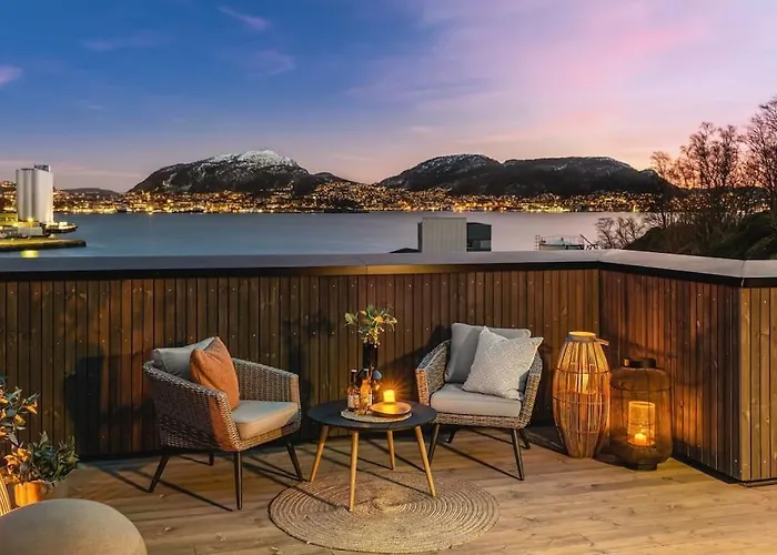 Ξενοδοχείο Large Seafront Penthouse Apt! Private Roof Terrace *