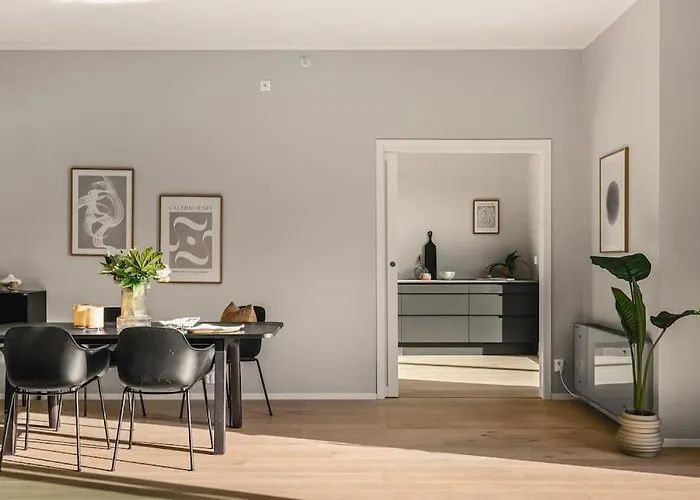 Ξενοδοχείο Large Seafront Penthouse Apt! Private Roof Terrace