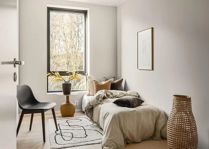 Large Seafront Penthouse Apt! Private Roof Terrace Μπέργκεν