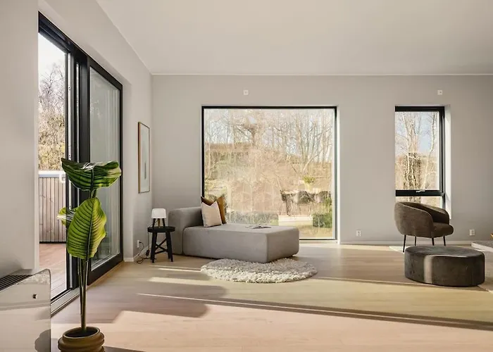 Ξενοδοχείο Large Seafront Penthouse Apt! Private Roof Terrace