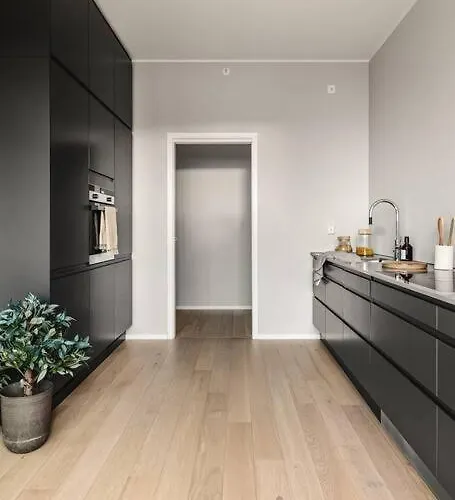 Ξενοδοχείο Large Seafront Penthouse Apt! Private Roof Terrace Μπέργκεν